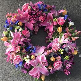 fwthumbPink_Lily_Open_Wreath1.jpg