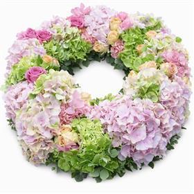 fwthumbfuneral_flowers_oxford_open_wreath_pastel_hydrangea1.jpg