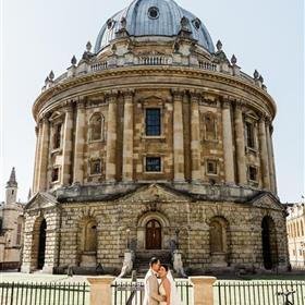 fwthumbBridal-Bouquet-Radcliffe-camera-oxford-wedding-florist.jpg