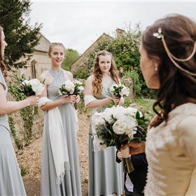 fwthumbBridal-party-peony-bridal-bouquet-oxford-wedding.jpg