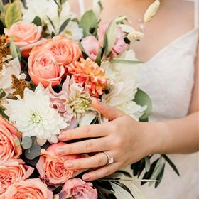 fwthumbOxford-Wedding-Flowers-Cascade-Bridal-Bouquet-Burnt-Orange-White.jpg