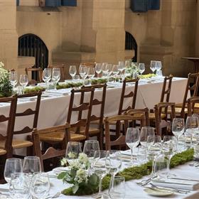 fwthumbOxford-Wedding-Flowers-Rhodes-House-Moss-Table-Runners.jpg