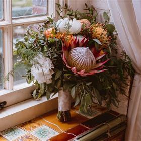 fwthumbProtea-bridal-bouquet-wedding-florist-oxford.jpg