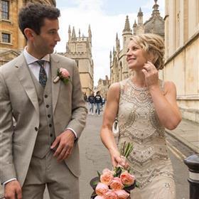 fwthumbbridal-bouquet-vuvuzela-rose-oxford-wedding.jpg