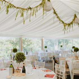 fwthumbreception-tablecentres-olive-cherwell-boathouse-oxford-wedding.jpg